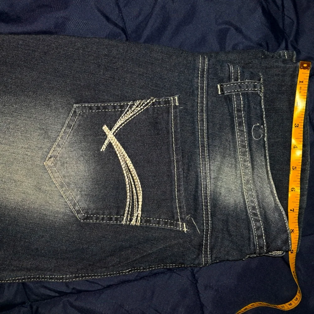 Jeans - Picture 3 of 6